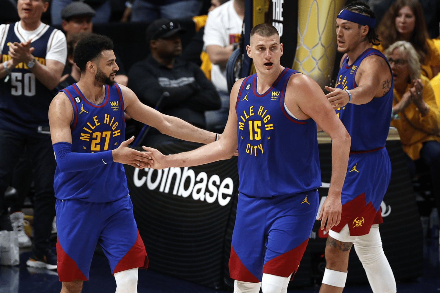 鹈鹕横扫广东队，约基奇高光表现