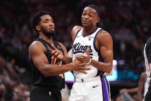 山东队轻取浙江队,福克斯点燃赛场 山东队轻取浙江队,福克斯点燃赛场