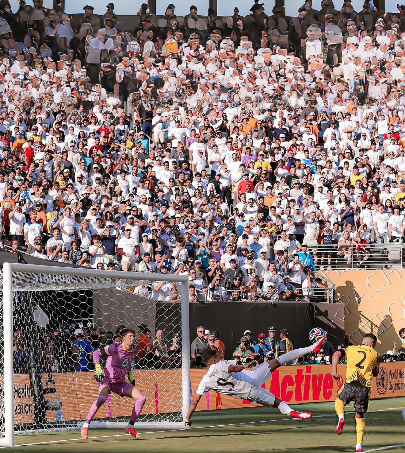 蒙特卡洛大师赛碾压联合杯，辛纳点燃赛场