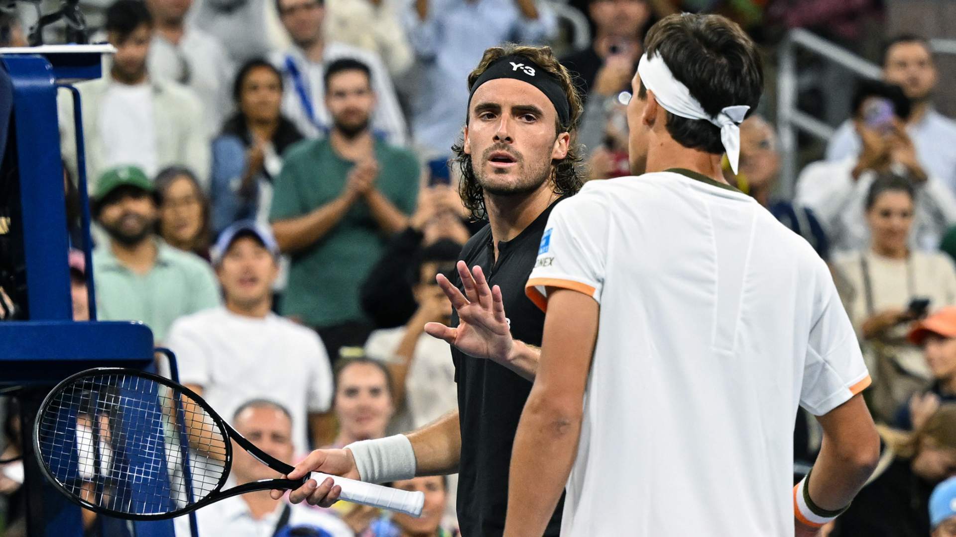 年终总决赛力克美网，西西帕斯点燃赛场