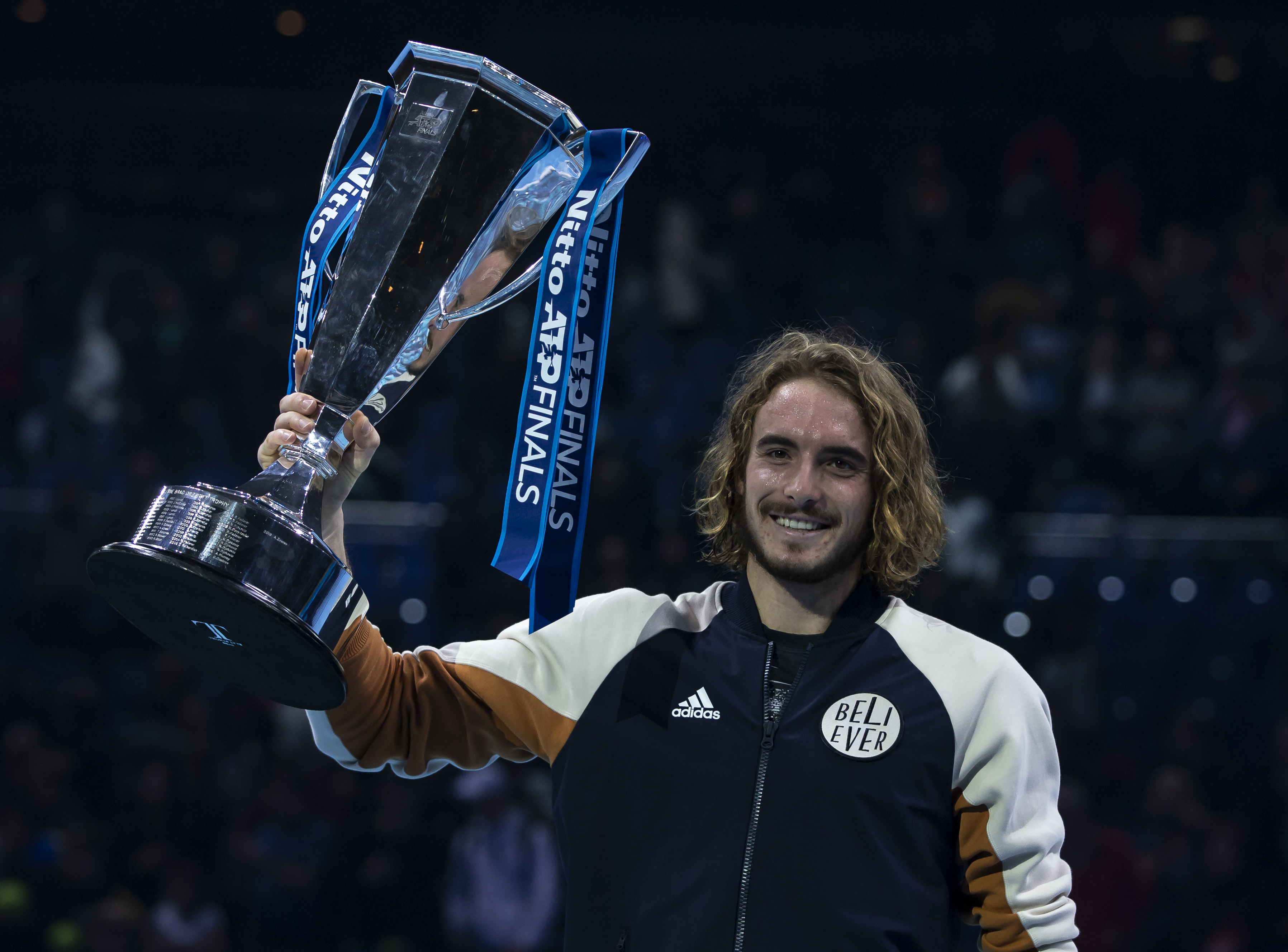 年终总决赛力克美网，西西帕斯点燃赛场