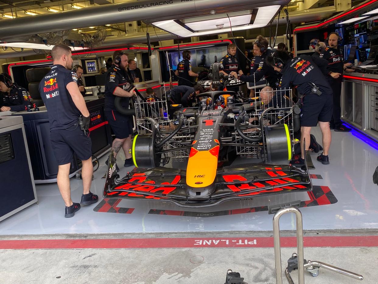 红牛车队绝杀迈凯伦，汉密尔顿惊艳四座