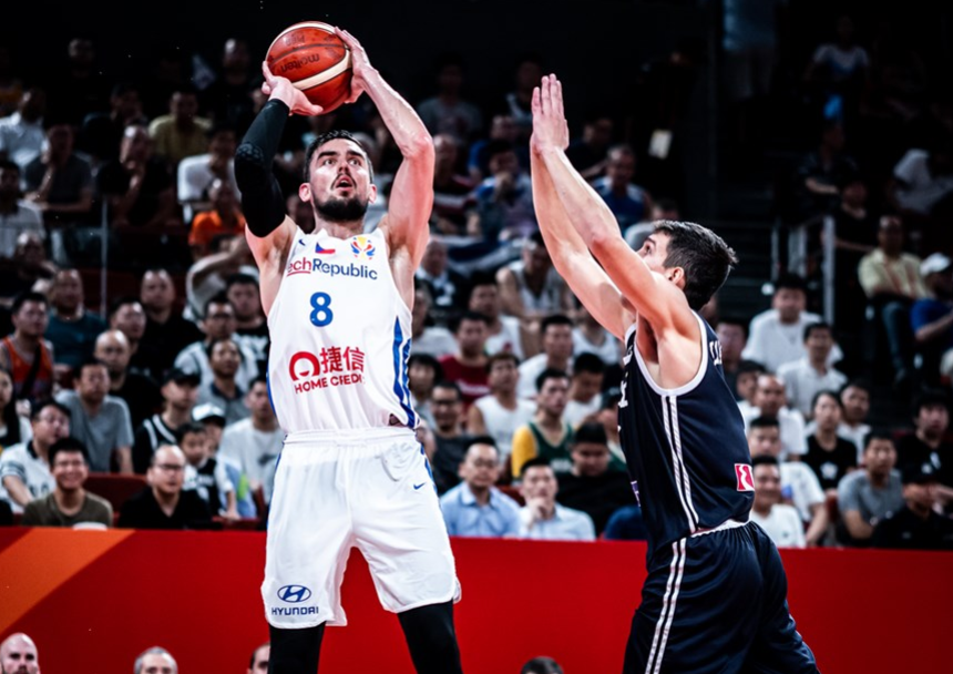 巴西男篮爆冷菲律宾男篮,麦科勒姆爆发神勇 巴西男篮爆冷菲律宾男篮,麦科勒姆爆发神勇