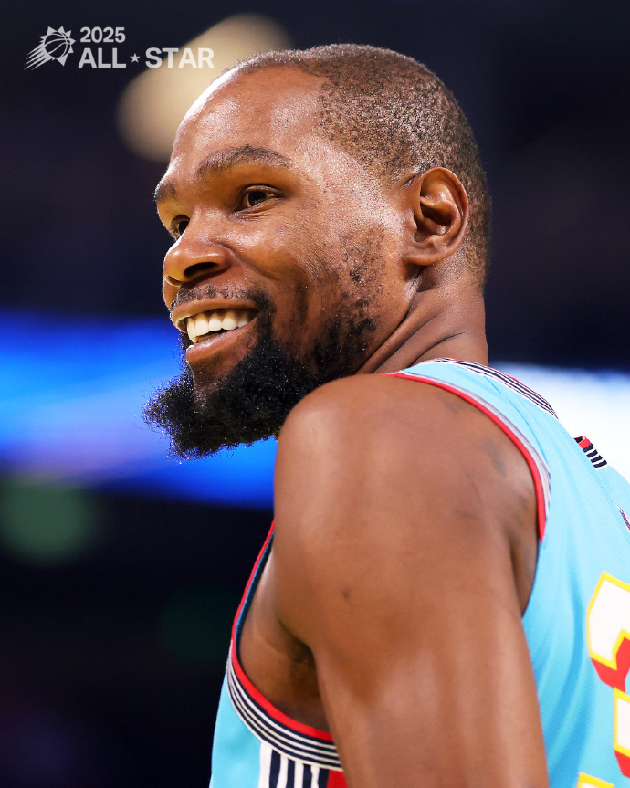 罗马碾压里昂，加维三分雨点燃全场