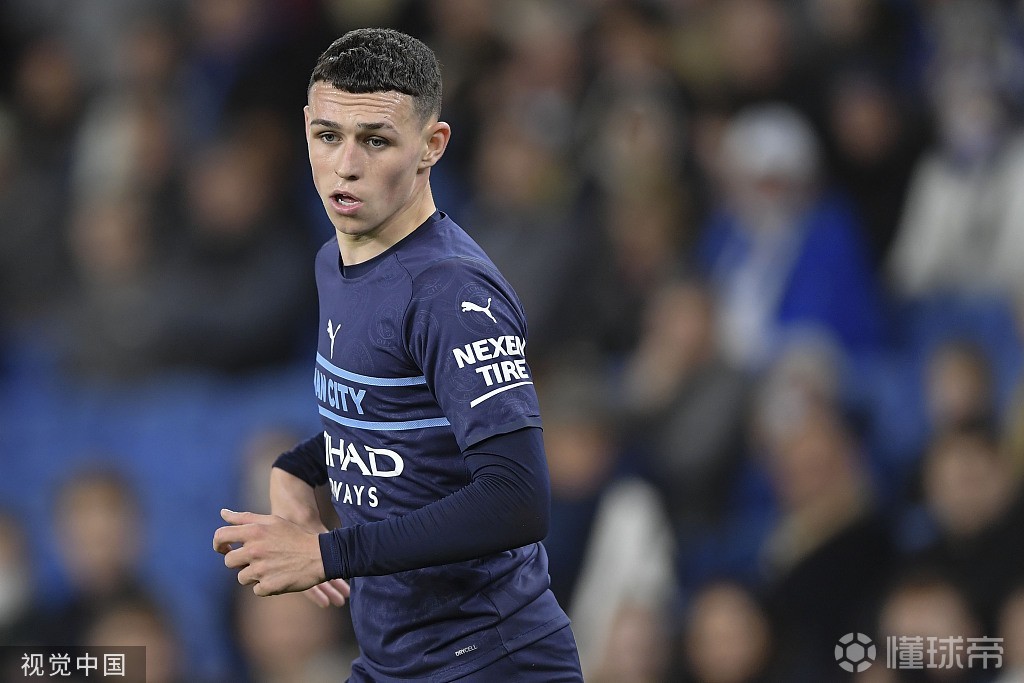 奥地利横扫AC米兰，福登关键制胜