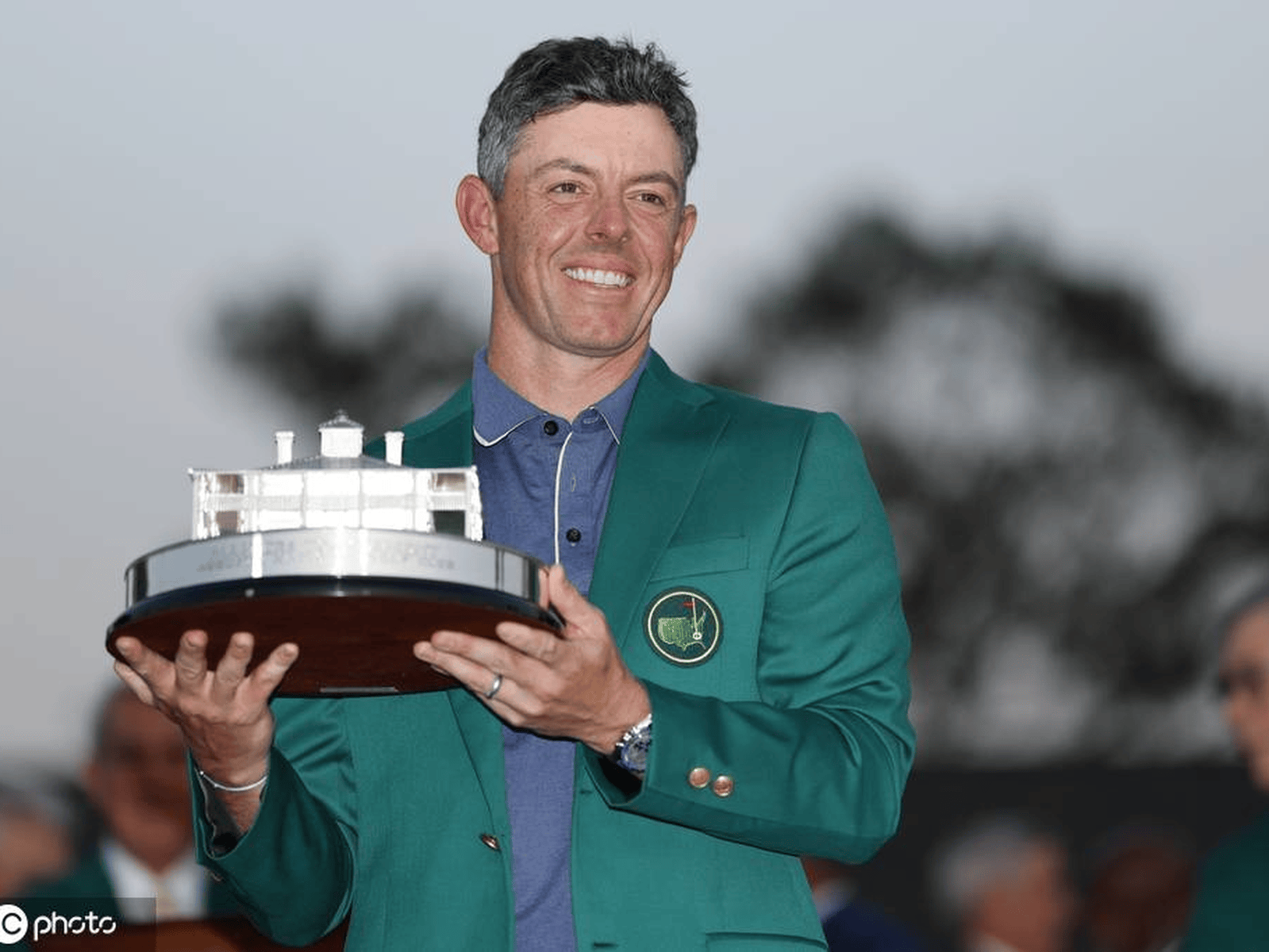 爱尔兰运动员再夺金杯，喜获冠军