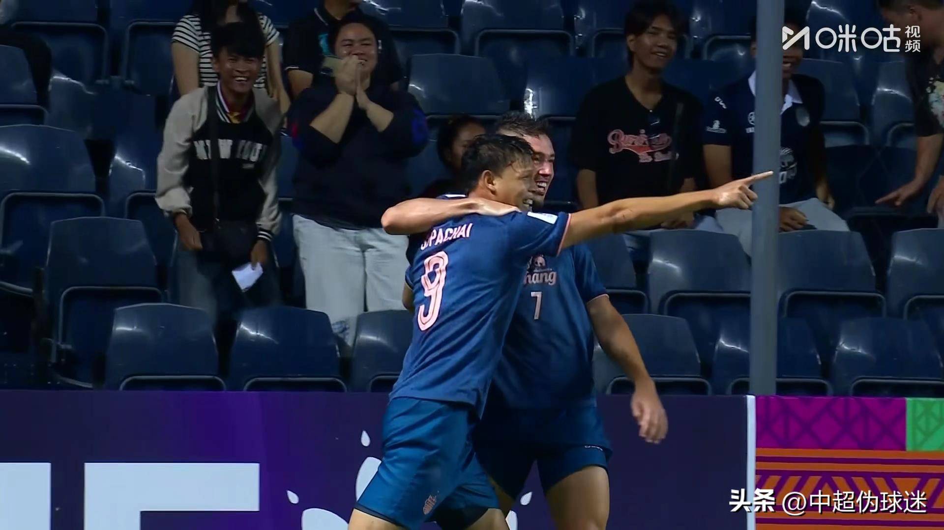 上海上港控球率超六成,轻松击败对手 上海上港控球率超六成,轻松击败对手