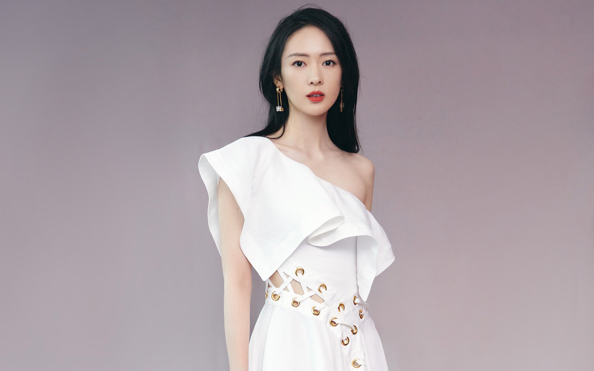 深圳队巅峰对决,杰伦·格林防守锁死黄蜂,铸就唯一性胜利