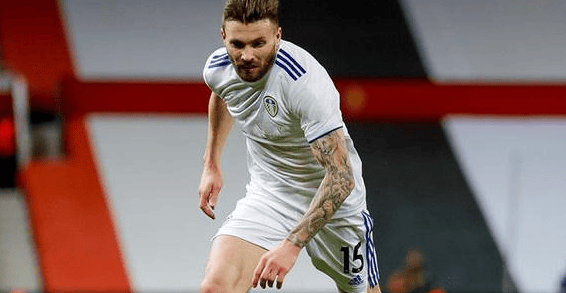 利兹联主场不敌强敌，遭遇联赛连败！