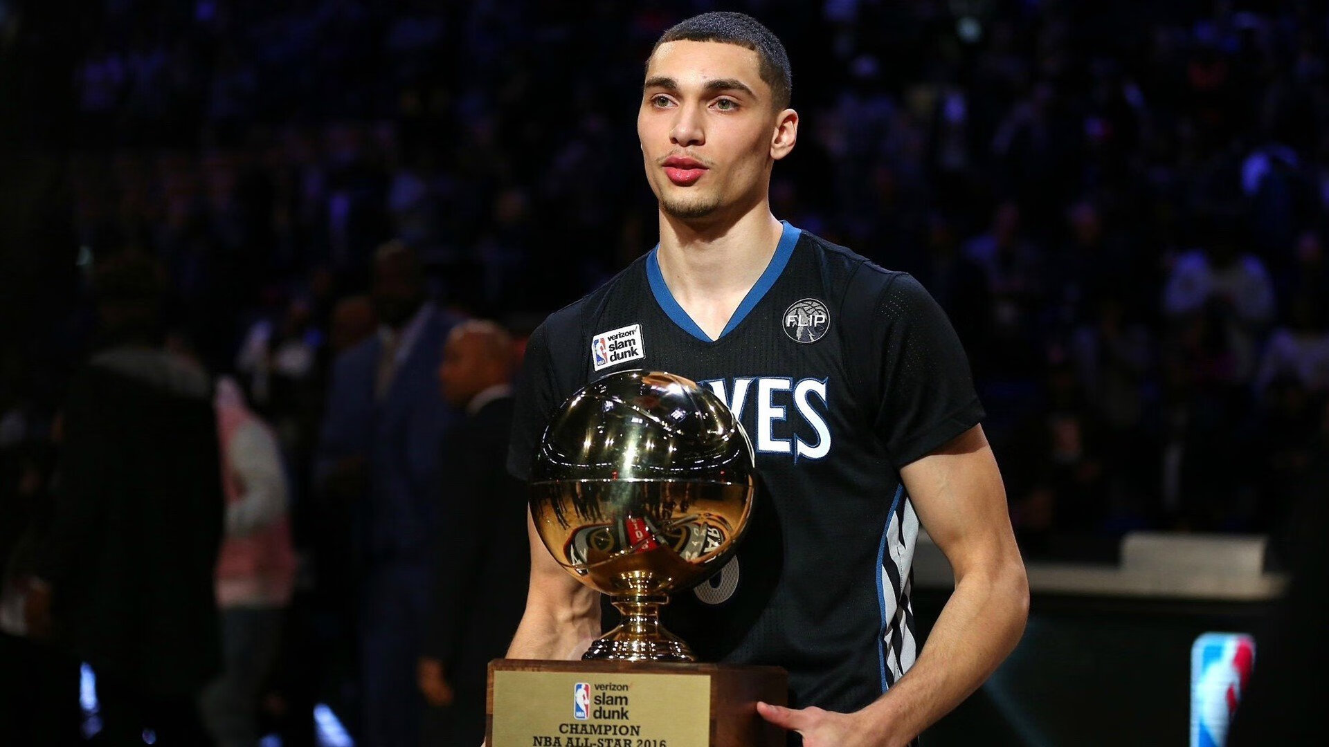 绝杀与惊艳,亚洲足球新格局下的双星闪耀